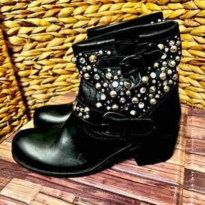Vero Cuoio Rhinestone Biker Boots